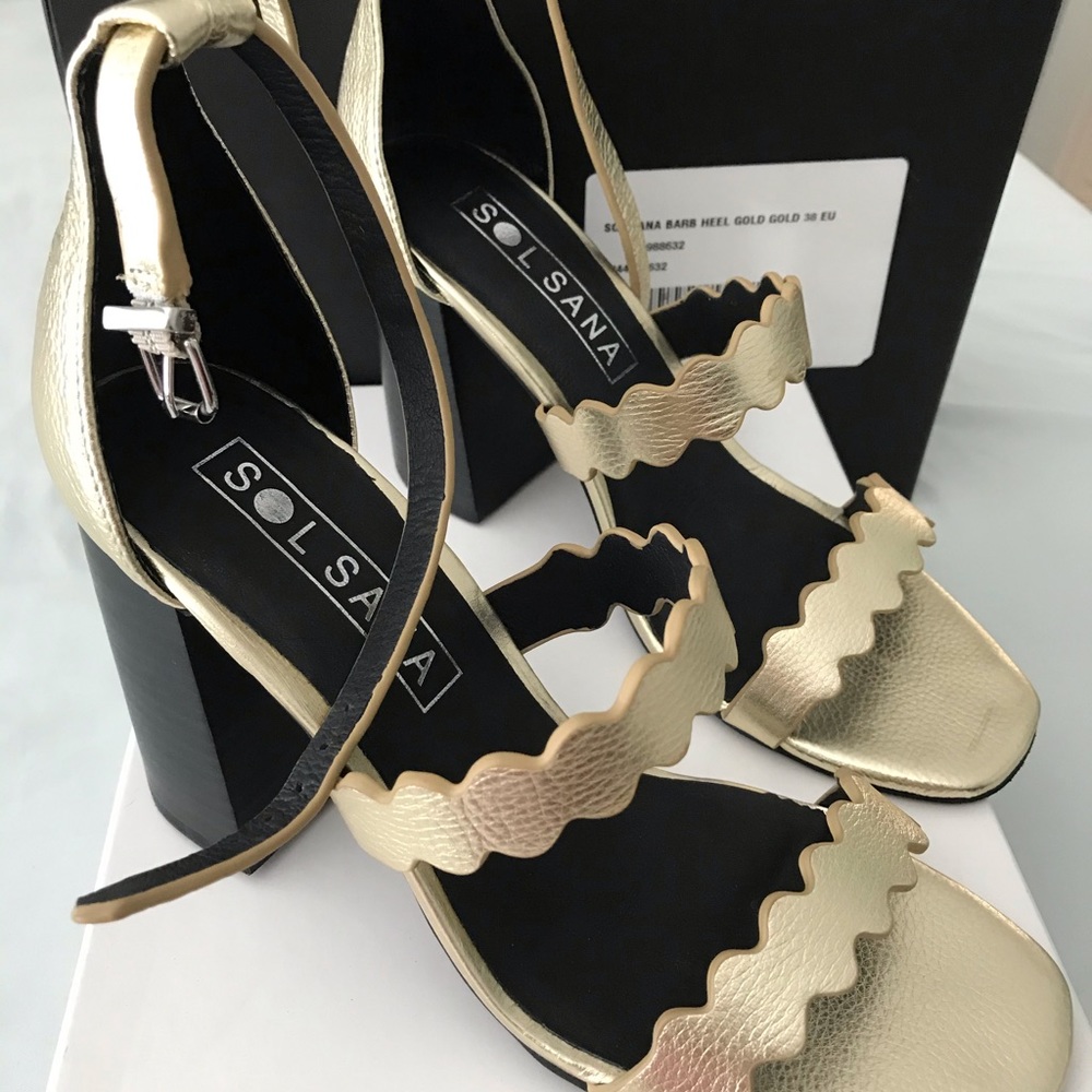 Ankle strap sandal solsana  leather gold